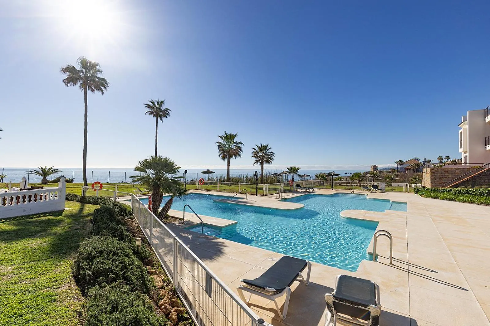 Amazing Frontline Beach Apartment With Sea And Mountain Views Bahia de Casares 0*,