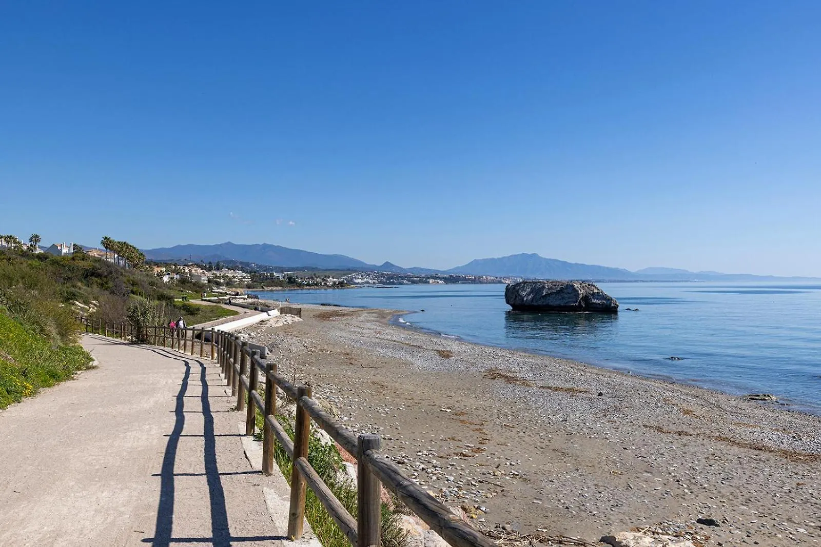 Amazing Frontline Beach Apartment With Sea And Mountain Views Bahia de Casares